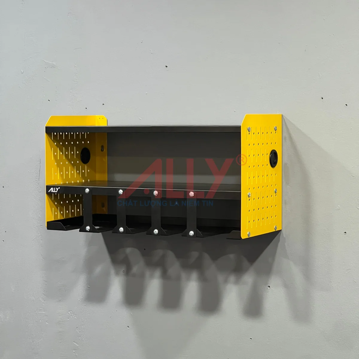 7 Mẫu Bảng Đồ Nghề Treo Tường Giúp Tiết Kiệm Không Gian Cho Garage