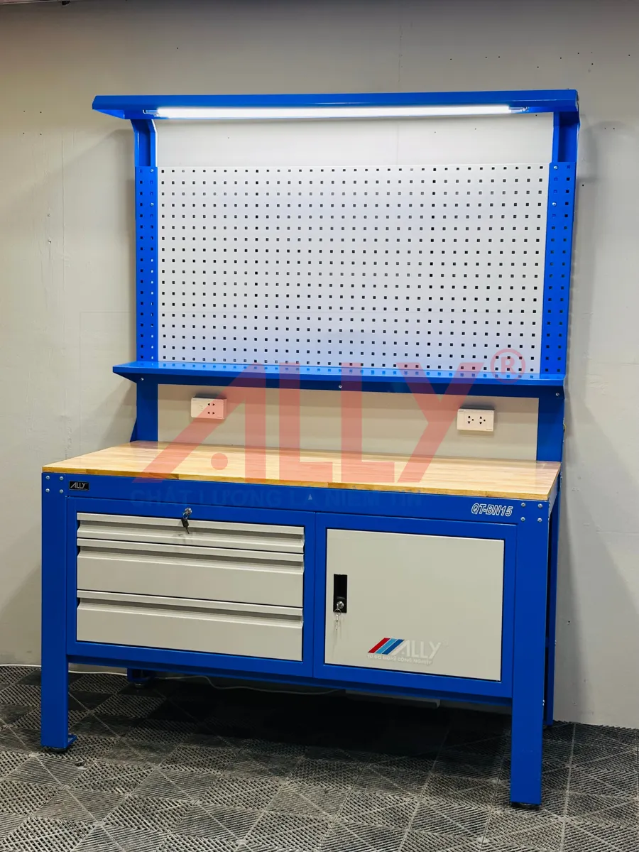 7 Phụ Kiện Cần Có Trên Một Bàn Thao Tác Chuyên Nghiệp