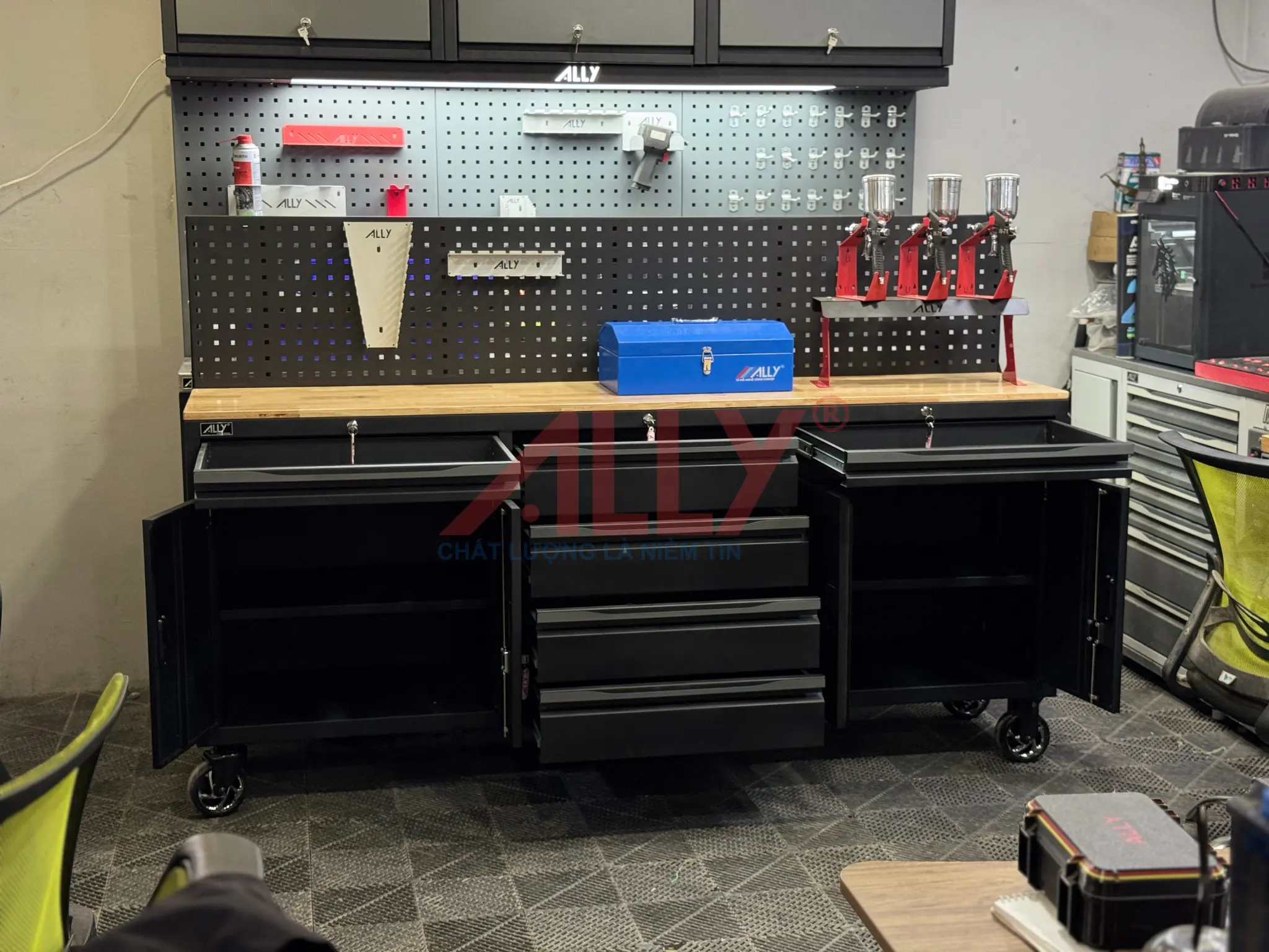 Top 5 Tủ Đồ Nghề Đa Năng Được Ưa Chuộng Trong Xưởng