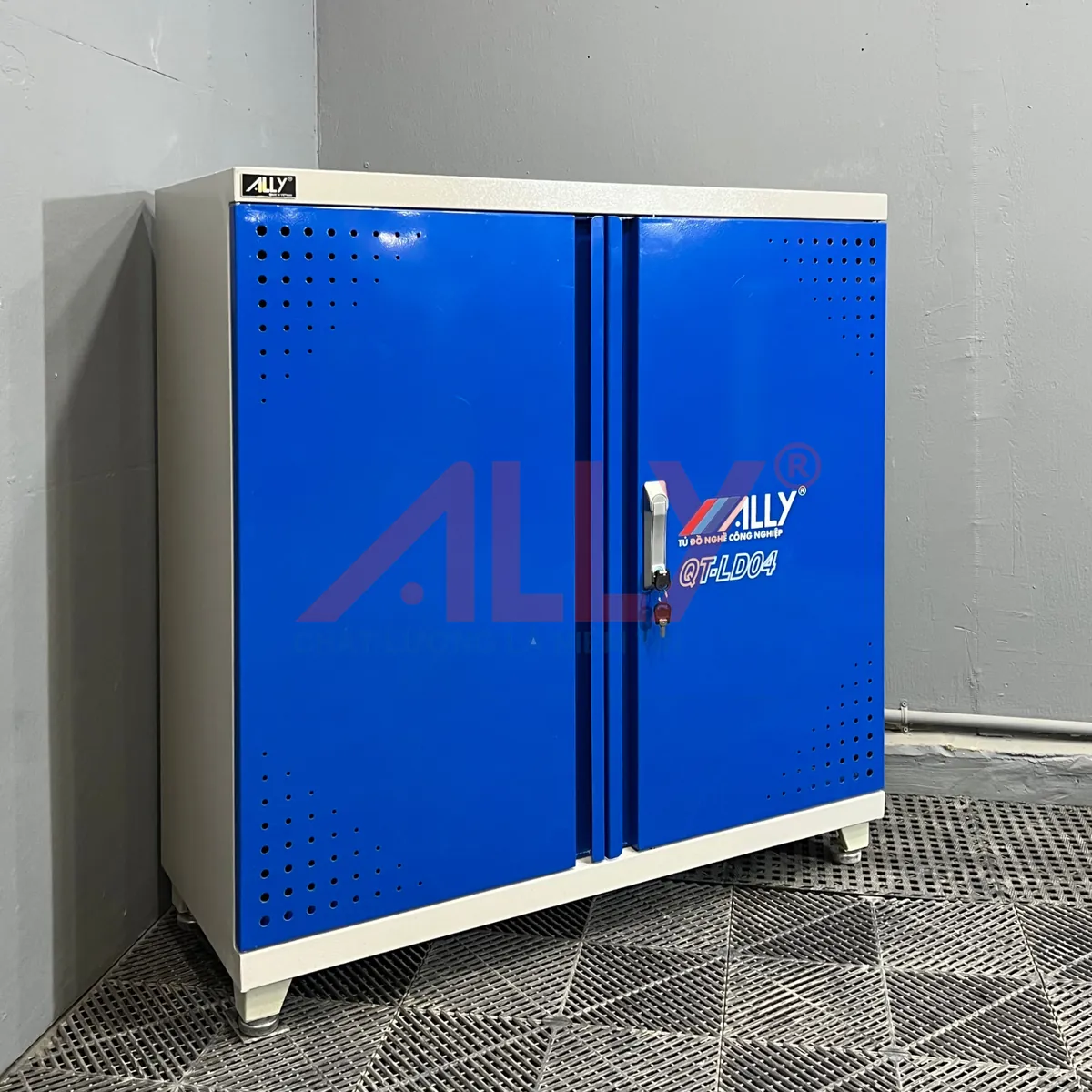 5 Lý Do Nên Đầu Tư Tủ Đồ Nghề Có Khóa Bảo Mật
