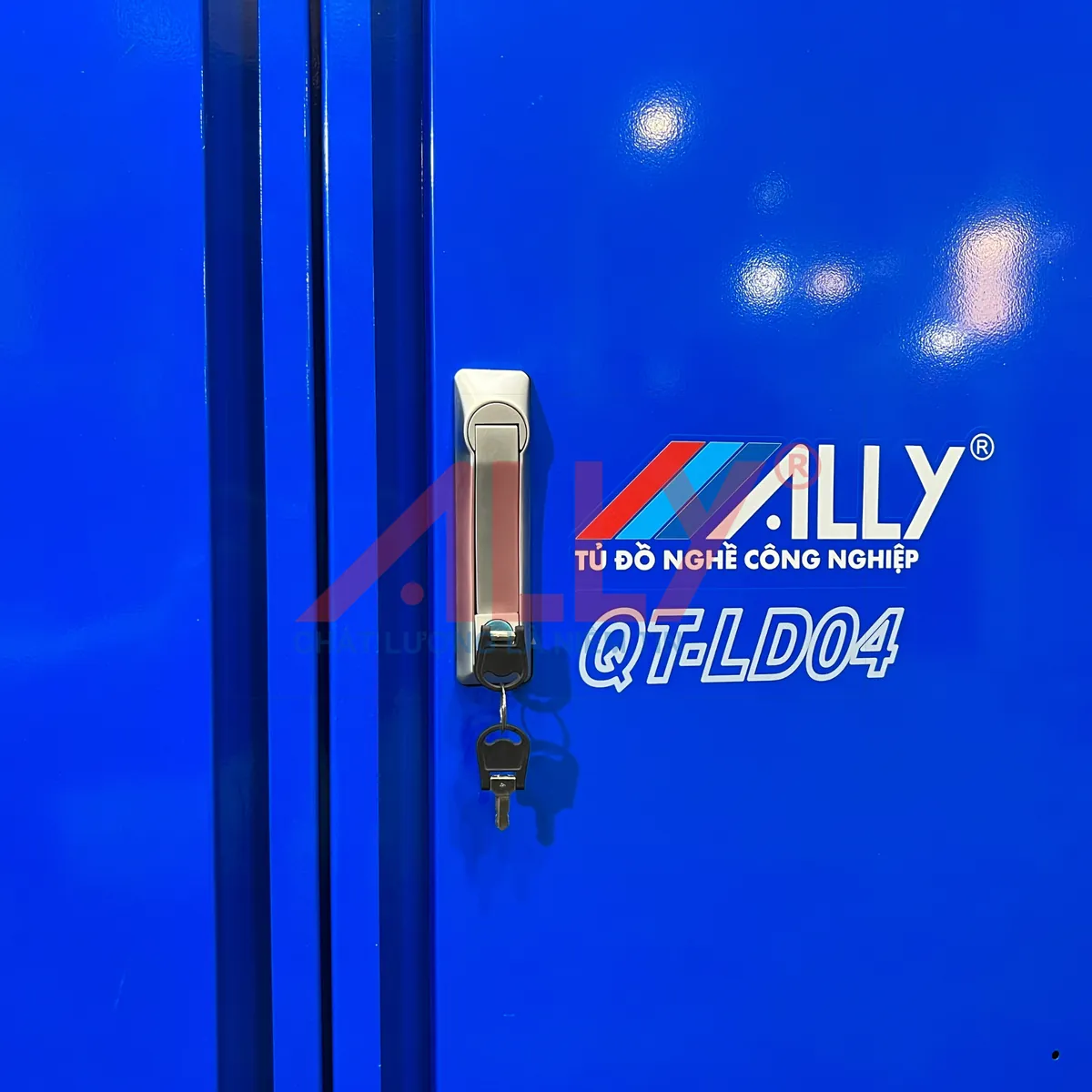 5 Lý Do Nên Đầu Tư Tủ Đồ Nghề Có Khóa Bảo Mật