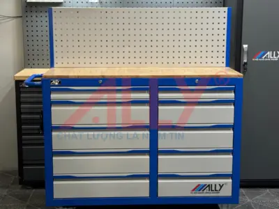 7 Dấu Hiệu Cho Thấy Tủ Đồ Nghề Cần Được Thay Mới